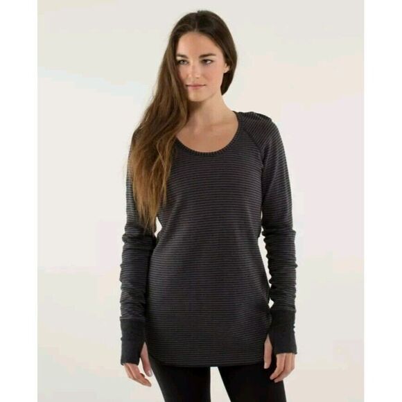 Lululemon Open Your Heart Reversible Top Gray Striped Thumb Holes Est. Size 8 - Picture 1 of 10